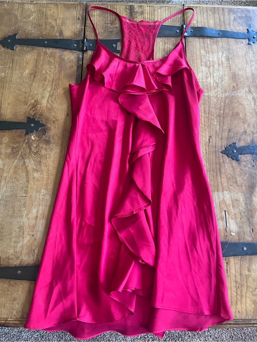 In Bloom Red Satin‎ Lace-Trim Slip Dress